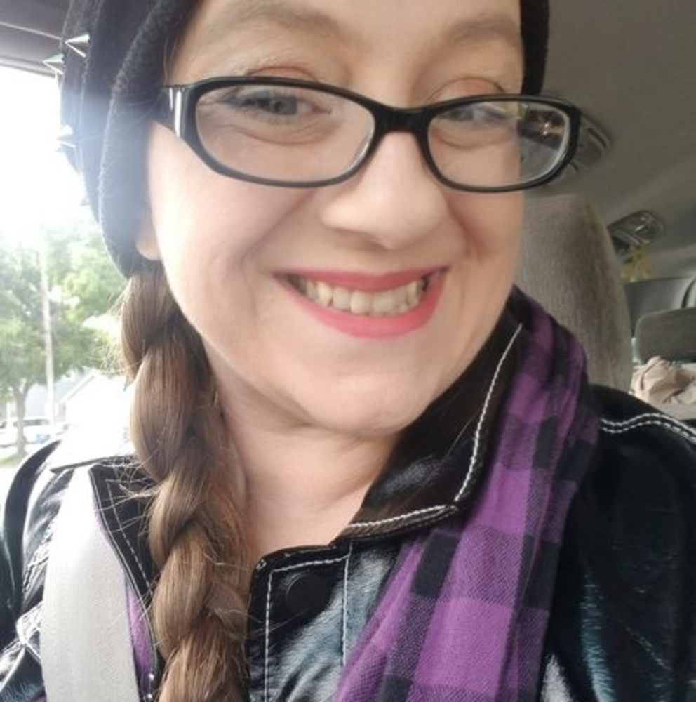 Meet your Posher, Briana